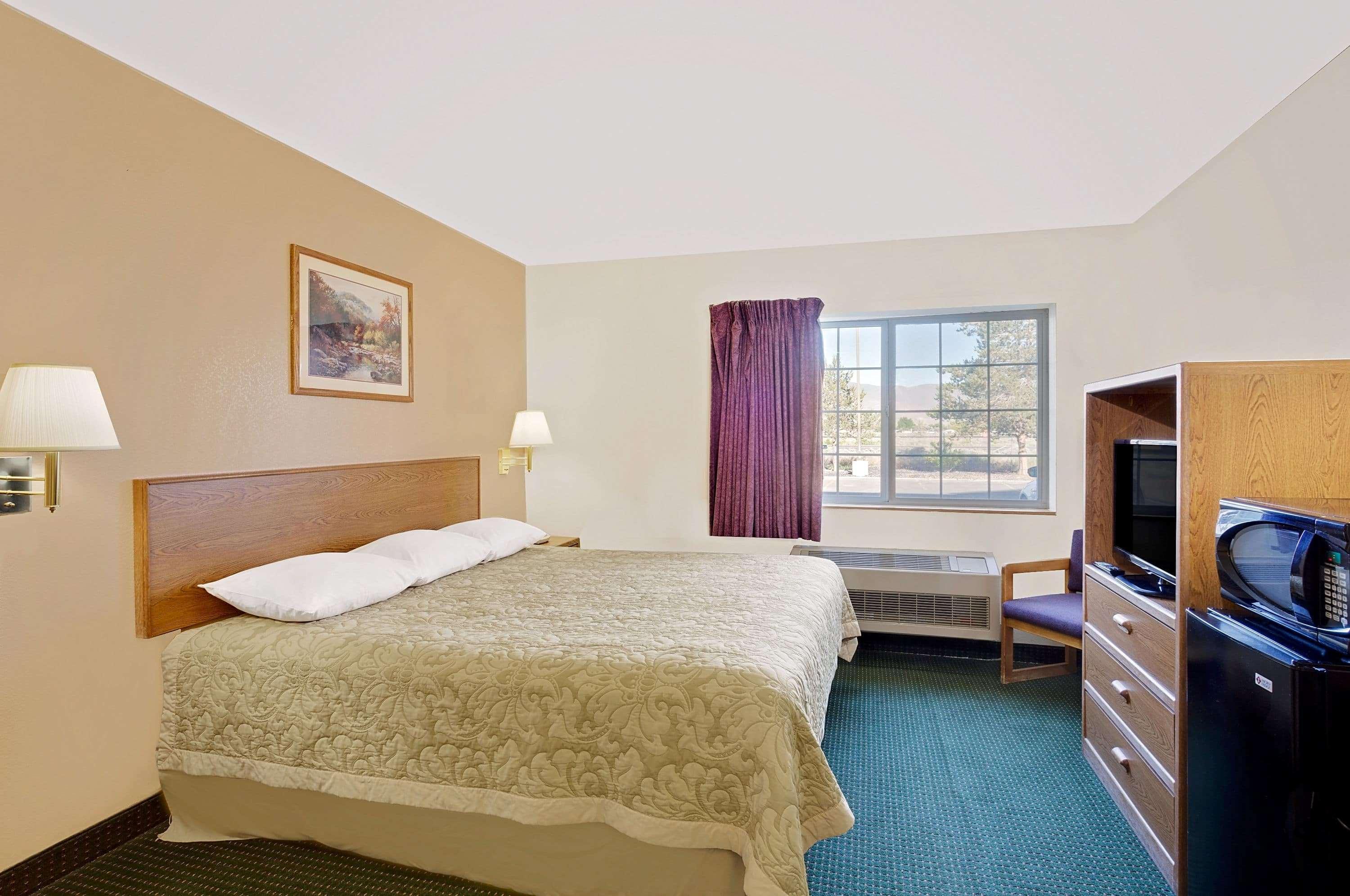 فندق Super 8 By Wyndham باتيل ماونتين المظهر الخارجي الصورة